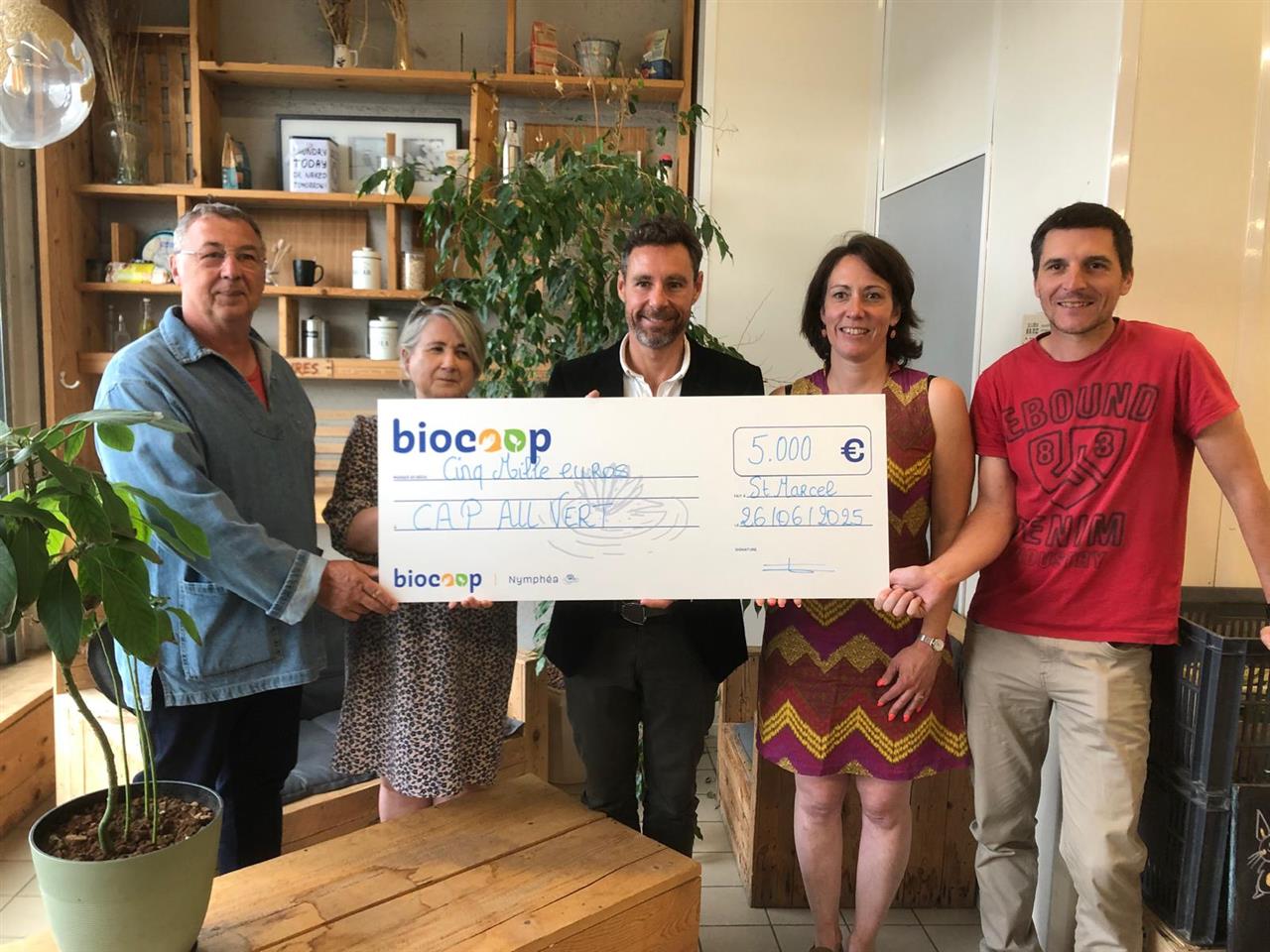 REMISE DE CHEQUE POUR L'ASSOCIATION CAP AU VERT